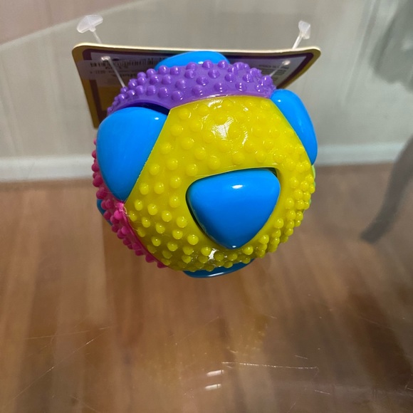 Multipet Pet Dog Toy Multicolor Ball - Picture 4 of 6
